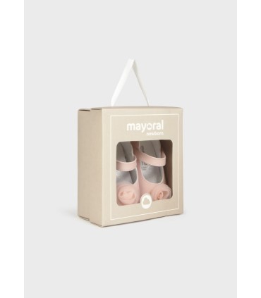 Merceditas flor desde recién nacida rosa