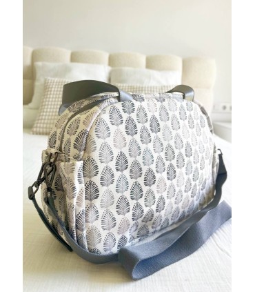 Bolso maternidad polipiel estampada espigas gris verde