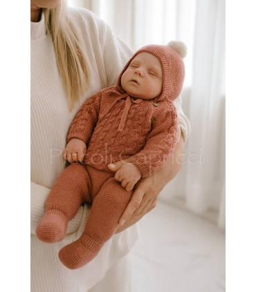 Conjunto jersey, polaina y gorro trenzado arce