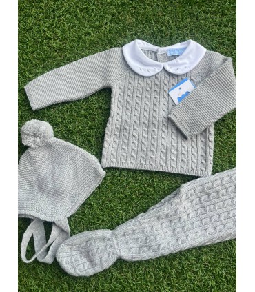 Traje 3P trencitas con cuello bordado y gorro pompom "CLOUD BRAIDE" luna