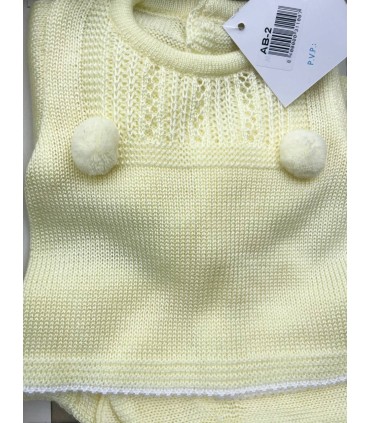 Conjunto hilo Pompones amarillo
