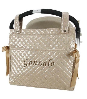 Bordado de nombre tamaño grande recomendado para bolso.